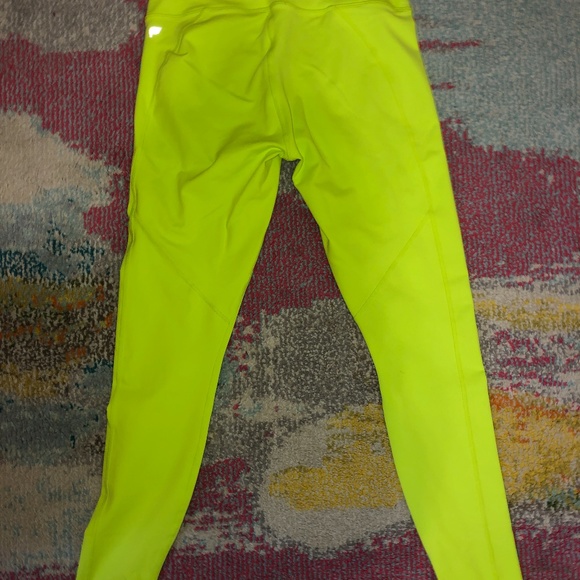 Fabletics leggings! - Picture 2 of 5